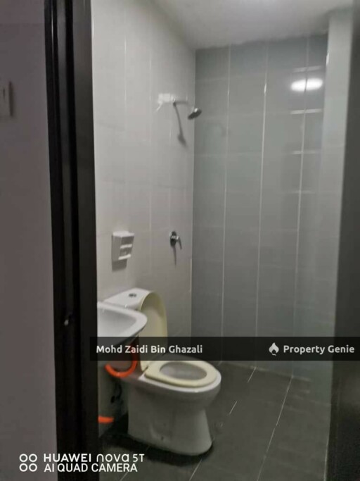 End Lot Double Storey Terrace  Saujana Klia
