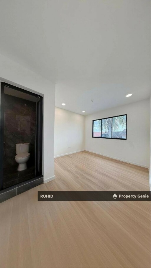 Renovated Freehold Double Storey House in Taman Desa Cemerlang