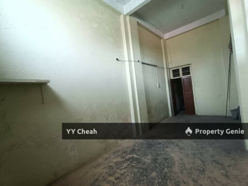 Gopeng Shop Lot for Sale - Jalan Eu Kong Freehold 22x70