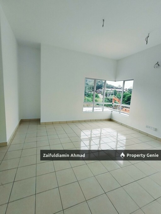 Freehold Semi-Detached in Taman Salak Mulia, Sepang