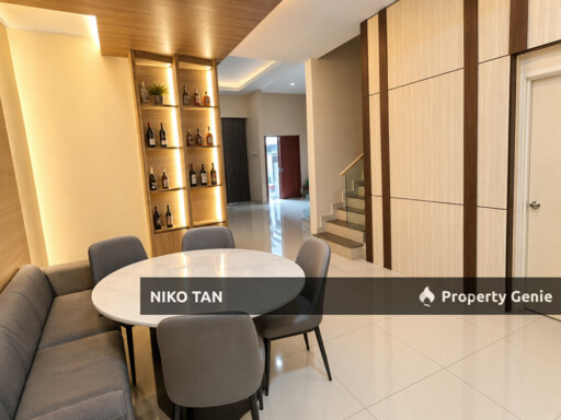 [PRIME AREA]2-Storey EJ 3, Ehsan Height For Sale