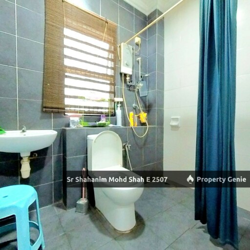 Corner Lot Double Storey Semi-D Cluster, Bayu Suria , Bandar Puncak Alam , Selangor