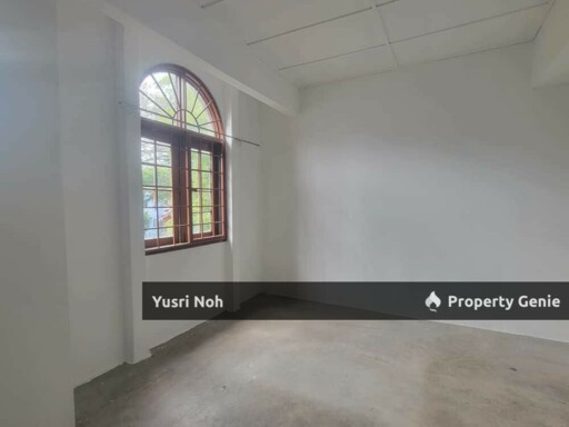 Rumah Double Storey di Taman Puchong Perdana