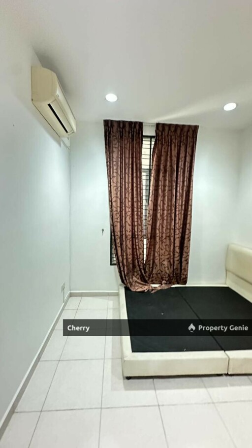 For Sale📌Suriamas Suites Apartment Block C, Jalan Serantau, Taman Dato Onn Asking RM400K 📌Service Apartment 📌Intermediate Lot 📌Leasehold Non Bumi  📌3 Bedrooms 📌2 Bathrooms 📌1066 Sqft 📌