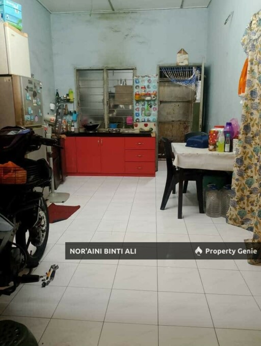Teres Setingkat untuk Dijual di Chengal Lempong Baru, Balok