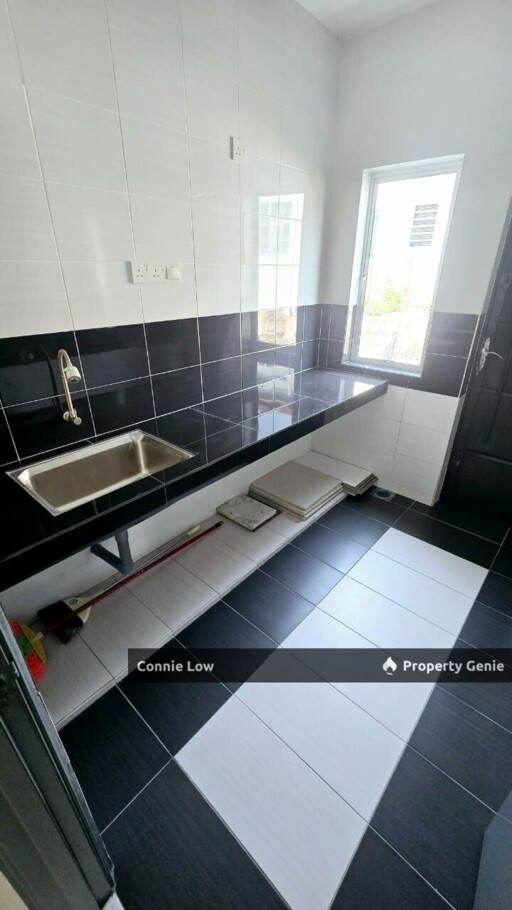 Panorama Lapangan Perdana Ipoh Single Storey Terrace House Intermediate Corner with 10' Extra Empty Land