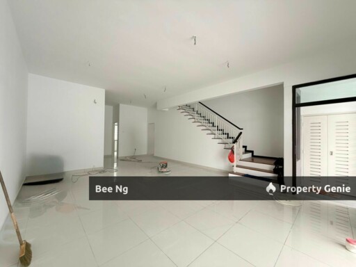 Rini Home 7 / Mutiara Rini / 2 Storey Terrace / Below Market Price