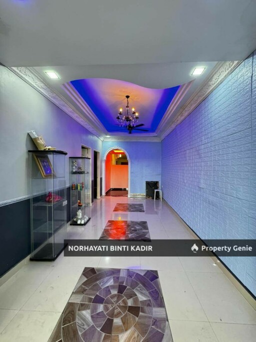 (FULLY RENOVATED) TERES SETINGKAT TAMAN TAS, KUANTAN
