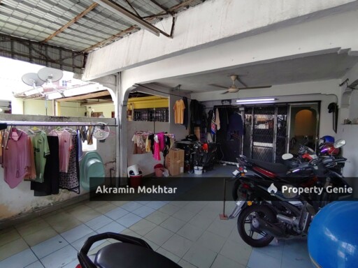 Extended | 2 Storey Terrace, Seksyen 18, Shah Alam