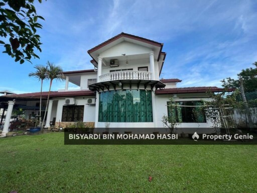 17,760 SQ.FT  RENOVATED 2 STOREY BUNGALOW SEKSYEN 4 BANDAR BARU BANGI.