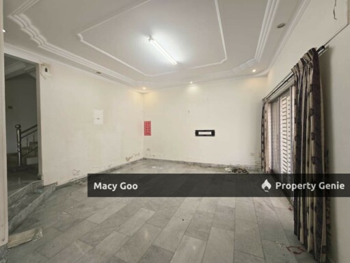 Huge Land Corner Double Storey Kampung Lapan