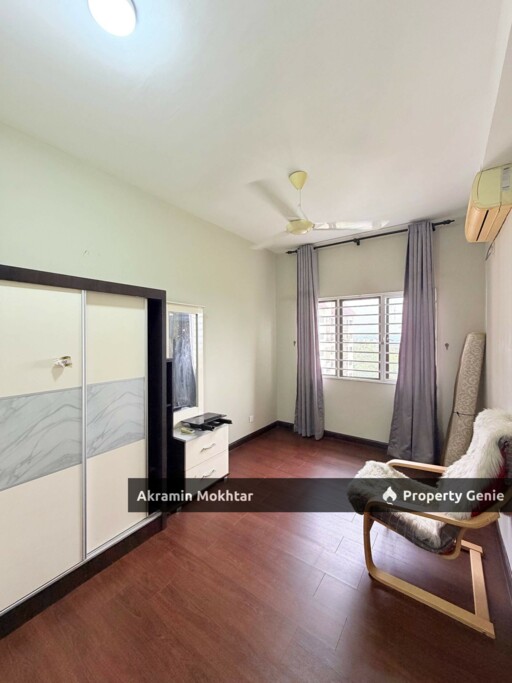 FREEHOLD, PARTIALLY FURNISHED, 1 PARKING & RENOVATED CANTIK | Kristal Villa Condominium, Kajang 2