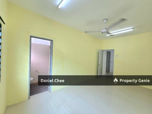 Pengkalan New Painted Facing Field Double Storey Terrance House For Sale