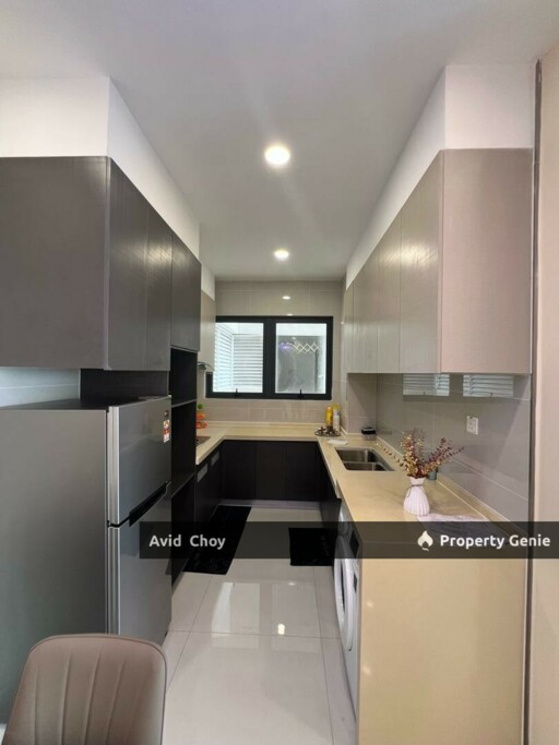 Central Park, 2 Bedrooms (Fully Furnished and Fully Renovated)
