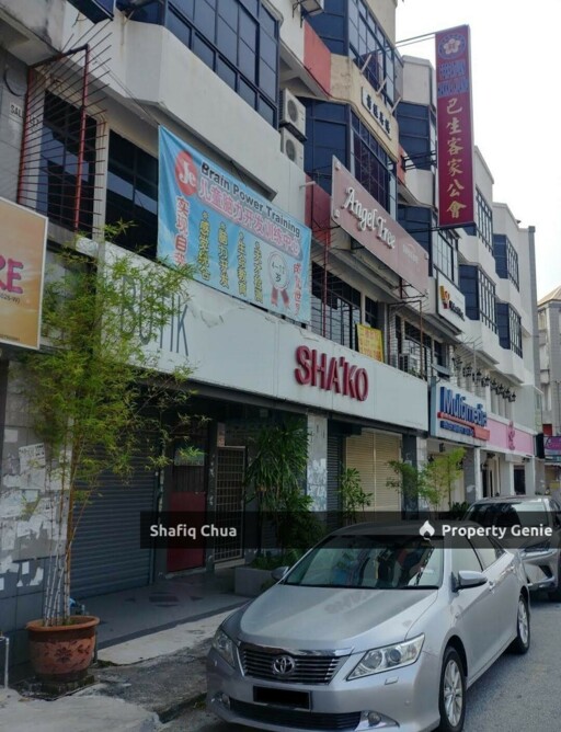 Frontage 4 Storey Shop Lot Bayu Perdana, Persiaran Pegaga Klang