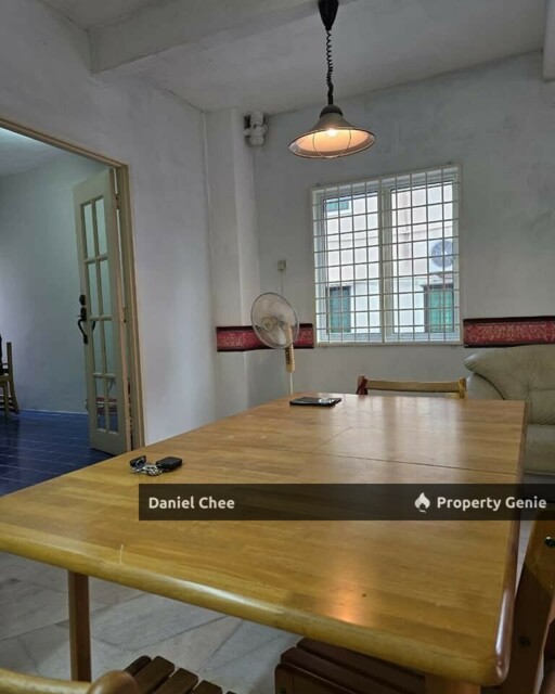 Bercham 2 Storey near to Lotus for Rent