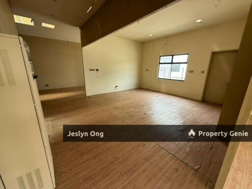 1.5 storey Cluster Factory at Eco Business Park 2 SAC Senai for Rent