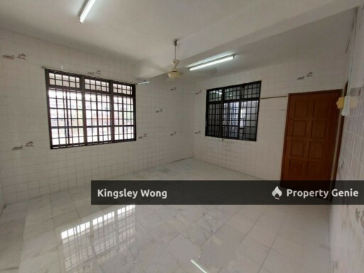 Pinji Mewah Pengkalan Ipoh Double Storey Corner House Below Market 10% Simple Renovated Near Aeon lahat Banks