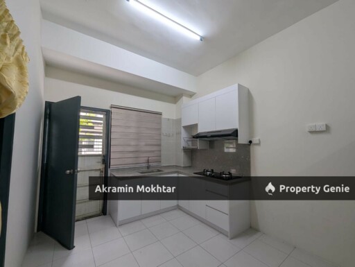 Ground Floor Jalan Kaki Surau Townhouse Kita Bayu @ Cybersouth, Dengkil