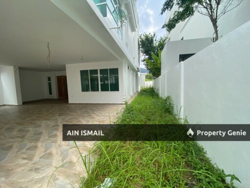 SEMI-D 2 TINGKAT SETENGAH PRINCETON TELUK CHEMPEDAK KUANTAN