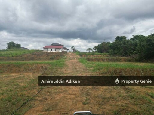 Beranang Lot Bungalow Kampung Sesapan