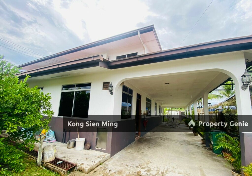Sibu Double Storey Semi D at Jalan Old Oya