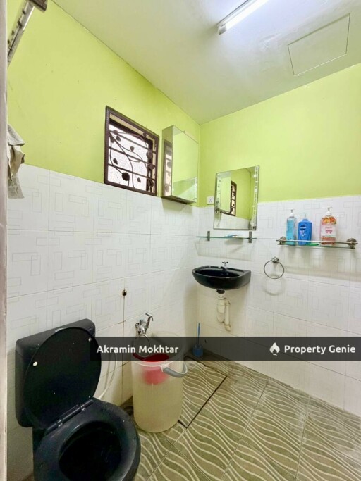 Renovated & Nearby MRT | Double Storey Terrace Taman Dato Demang, Seri Kembangan