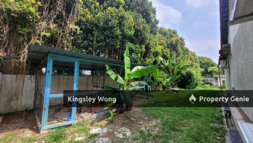Canning Garden Single Storey Corner House Big Side Land Freehold title Near Town Area