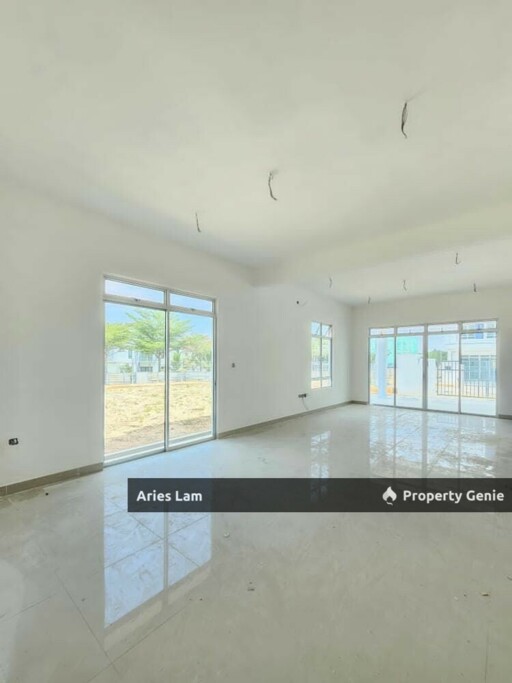 Corner Lot @ Bandar Dato Onn Double Storey Terrace House