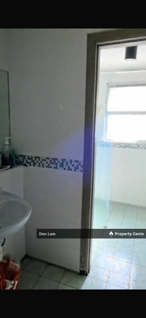 Seri Maya Jalan Jelatek Ampang KL ROI 7% for Sale !!