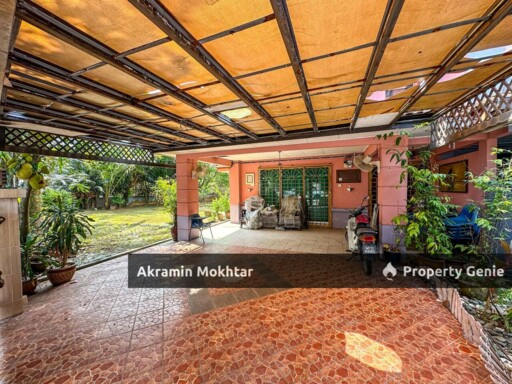 Freehold & Corner Lot | 2 Storey Terrace, Seksyen 6, Bandar Bukit Mahkota Bangi.