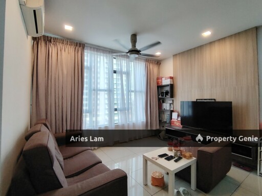 Austin Regency @ Mount Austin /Investment / Renovated