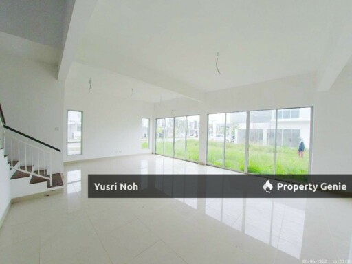 DOUBLE STOREY CASA VIEW @ CYBERSOUTH