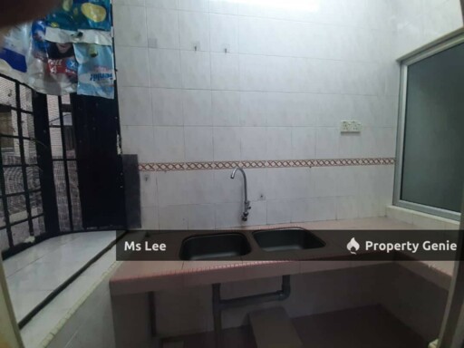 2nd Floor Shop Apartment @ Batu Caves Centerpoint, Taman Industri Bolton, Batu Caves-Ready 15/11