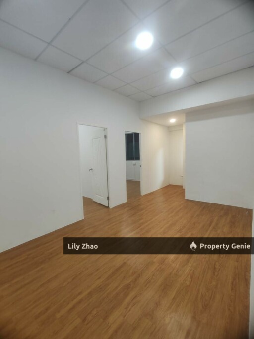 Office Room for Rent, 400 sqft, Private Toilet, Newly Renovated, Prime Area, 2nd Floor Grand Plaza Putatan 5 Town, Kota Kinabalu