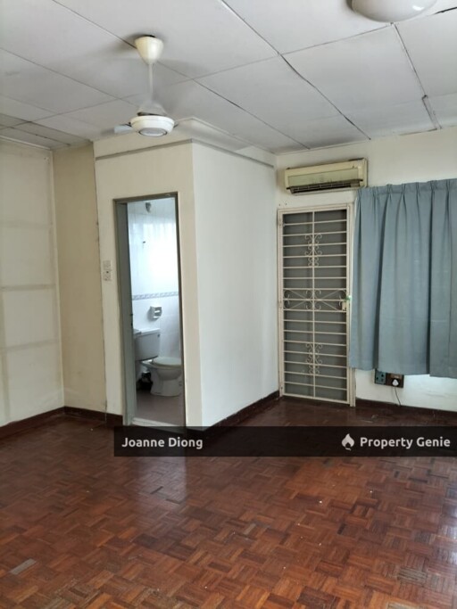 SS22 PJ Double Storey House
