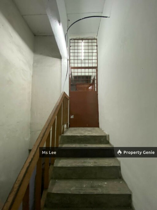 3rd Floor Shop Apartment RM 350 (Pasar Malam) -Taman Sentosa @ Klang- Ready 30/9