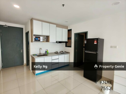 Trio Residence Corner Unit With Balcony 3BED+3BATHROOMS Fully Furnished For Rent At Bkt Tinngi Klang
