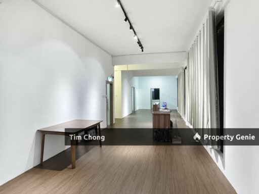 JB Crest Austin Shop For Rent