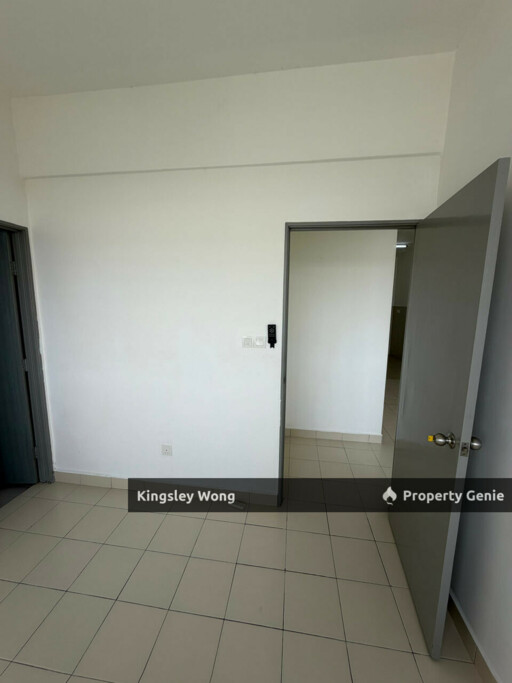Residensi Prima Falim Freehold Middle Floor 2+1 Bedrooms Near Town Area