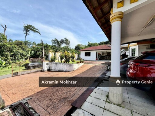 Freehold & Renovated | Setingkat Setengah Bungalow Jalan Tasik Biru Sungai Buloh