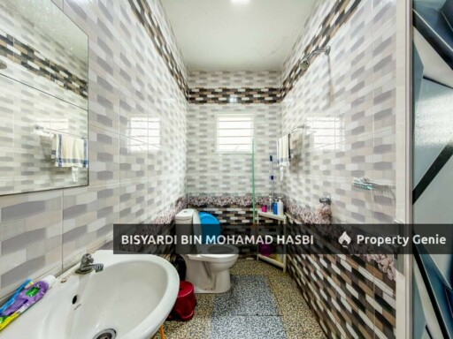 Renovated Double Storey Terrace, Desiran Bayu, Puchong.