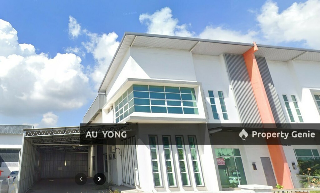 1.5 Storey Semi-D Factory for Rent @ Taman Industri Sungai Lokan – 100 Amp, High Ceiling
