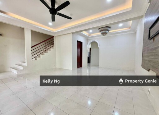 Double Sty House At Pandamaran Klang For Rent
