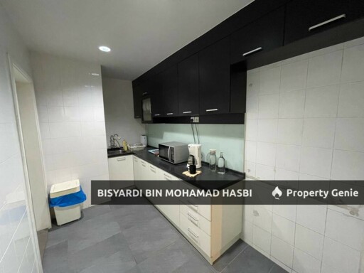 CORNER LOT 3 STOREY SEMI DETACHED FACTORY WAREHOUSE, BUKIT JELUTONG INDUSTRIAL PARK, SEKSYEN U8 SHAH ALAM.