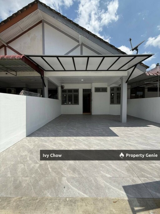 Taman Molek Single Storey Near shop