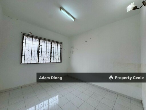 Taman Cempaka Flat @ Tampoi
