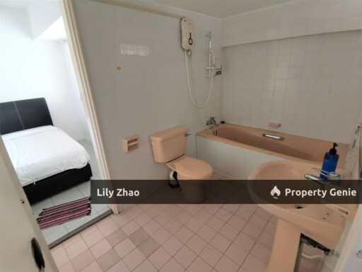 Fully Furnished Waikiki Condo with Sea View & Golf View for Sale @ Tg.Aru, KK City