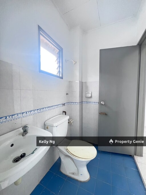 Double Sty Good Condition House At Bandar Puteri Klang Sale