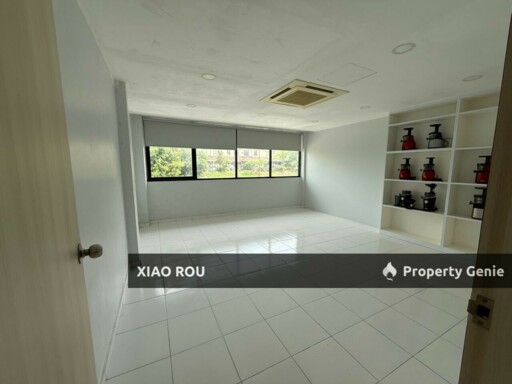 For Sales Taman Bukit Cheng  3 Storey  EndLot Shop